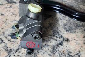 4e05 Brembo Master Cylinder Part #4e05 19x20 Forged Radial