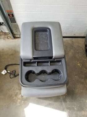 202-04017a Chevrolet Truck Front Seat Classic Style Limited Center Fits 14-19 Sierra 1500 Pickup