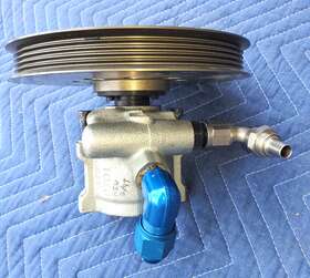 7849701 General Motors 1990s Racing Gm Remote Aluminum Power Steering Pump With 5 Rib 7-5/8 Inch Pulley