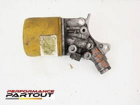 Md189888 Mitsubishi Forward Facing Oil Filter Housing 7 Bolt Dsm