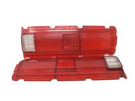 26521-a2200 Nissan 26526-a2200 Datsun 510 Rear Tail Light Lens Set Used Lh Rh