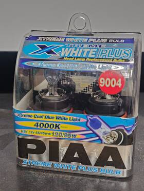 19614 Piaa Xtreme White Plus Headlight Bulbs 9004 Hb1 New Old Stock Jdm Halogen