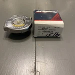 Genuine Gm Acdelco Radiator Cap RC27 10409635. Fixed Price $28.03.